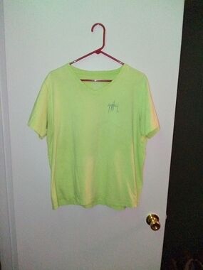 Guy Harvey Men's V-Neck Short Sleeve Shirt - Neon Lime